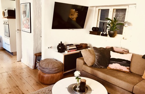 Copenhagen City Centre Apartment | Charme,quiet & safe w private balcony in the❤️of Copenhagen most central location