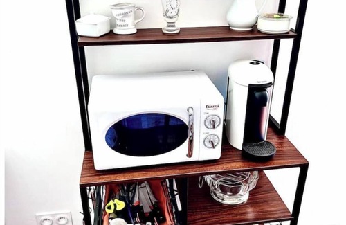 Lauzun House | Charme Rustique au Cœur D'un Village Médiéval