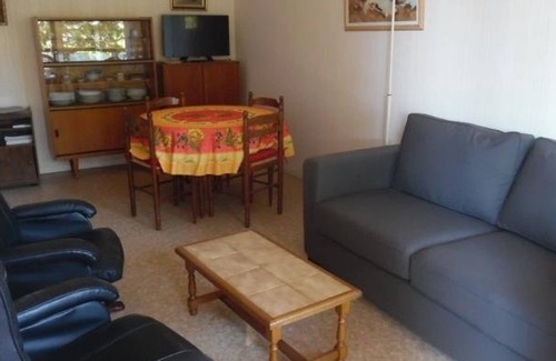 Amelie-les-Bains-Palalda Apartment | Charming F2 Apartment with Terrace & Parking in Amélie-les-Bains, Pet-Friendly