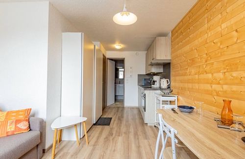 Montgellafrey Apartment | Charming modern studio 16 m2 in the center