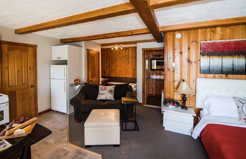 Sainte-Agathe-des-Monts Ski Chalet | Charming for 2