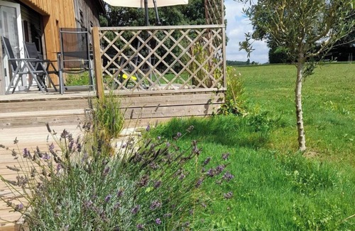 Sainte-Sabine-Born Cottage | Charming cottage with all comforts