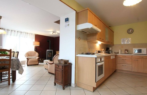 Champcervon Cottage | Charming Country House: WiFi, Wood Stove, Enclosed Garden, Near Mont Saint Michel