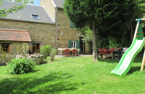 Marcillat-en-Combraille Cottage | Charming Independent Stone House with Large Garden, Terrace, WiFi, Babyfoot, Near Thermal Spas