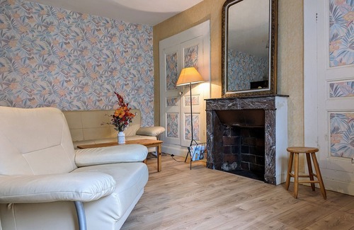 Saint-Didier-sur-Doulon Cottage | Charming Village Cottage with Courtyard, near Lavaudieu & Doulon Church
