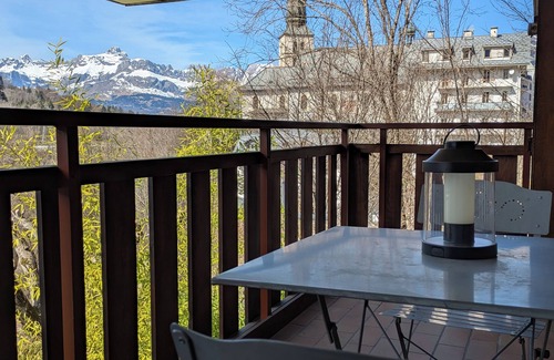 Saint-Gervais-les-Bains Apartment | Charming studio in the heart of the village: spacious, quiet and with a view