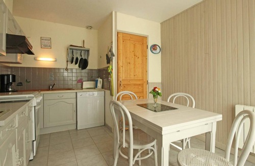 Saint-Pierre-la-Riviere Cottage | Charming house with pets allowed, internet and spacious garden