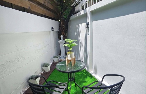 Sukhumvit House | Charming 3-Storey house @ BTS Onnut Station
