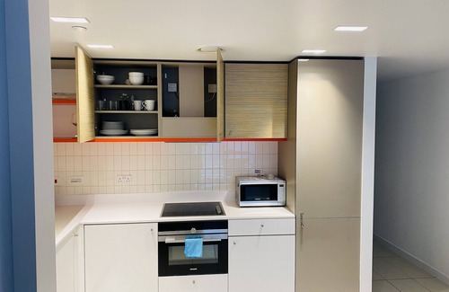 Docklands Apartment | Charming 1-Bed Apartment in London