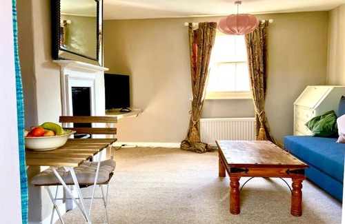 Norwich Apartment | Charming 1 bed loft in 16C house in city centre
