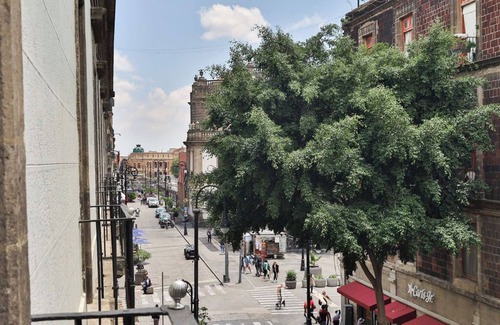 Downtown Mexico City Apartment | Charming 1-bedroom apartment in enchanting Ciudad de México with WiFi