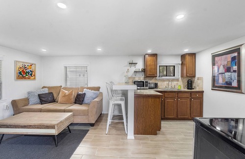 Pompano Beach Cottage | Charming 1-bedroom cottage with AC and WiFi in Pompano Beach