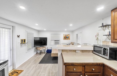 Pompano Beach Cottage | Charming 1-bedroom cottage with AC and WiFi in Pompano Beach