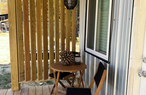 Roan Mountain Cottage | Charming 1-bedroom cottage with WiFi, AC in lovely Roan Mountain