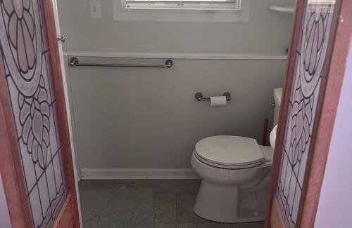 Glen Park House | Charming 1-Bedroom w/dedicated kitchenette & bathroom for Superbowl enthusiasts