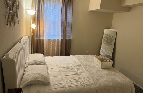 Silver Spring Apartment | Charming 1-bedroom apartment with AC, fitness room in brilliant Silver Spring