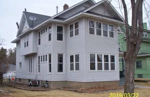 Macalester - Groveland Apartment | Charming 1-bedroom apartment in lovely Saint Paul Duplex