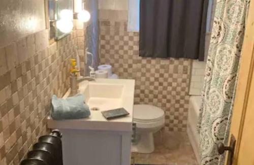 Macalester - Groveland Apartment | Charming 1-bedroom apartment in lovely Saint Paul Duplex