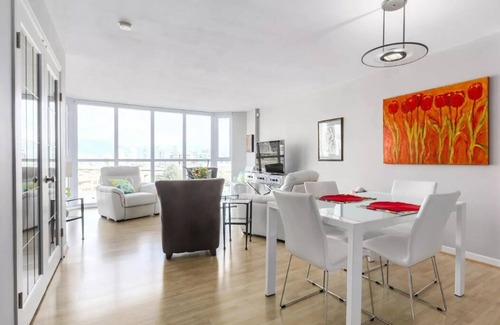 Fairview Apartment | Charming 1-bedroom apartment in phenomenal Vancouver with AC, fitness room, WiFi