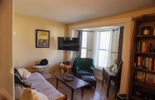 Biddeford Apartment | Charming 1-bedroom apartment in lovely Biddeford with AC, WiFi