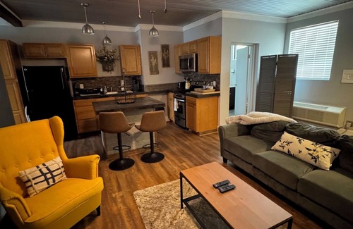 Greenwood Apartment | Charming 1-bedroom apartment with WiFi, close to the hospital in Greenwood