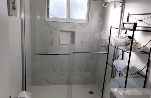 Inglewood Apartment | Charming 1-bedroom apartment in welcoming Inglewood with AC, WiFi