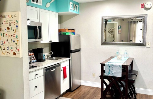 Florida Central Atlantic Coast Apartment | Charming 1 bedroom apartment 10 min from Disney