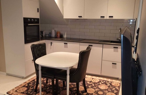 Lorenskog Apartment | Charming 1-bedroom apartment in nice Akershus with WiFi, AC at Hanaborg train s.