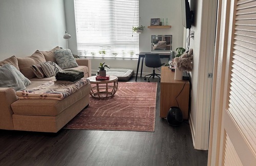 Atwater Village Apartment | Charming 1-bedroom apartment with hot tub, 1 mile from Griffith Park!