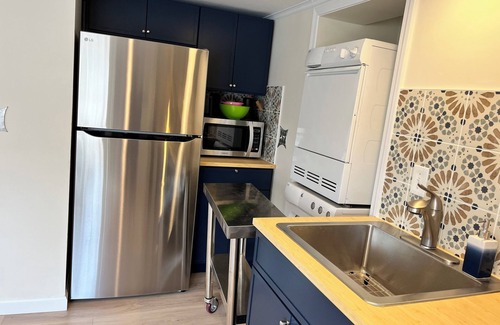 Kittery Apartment | Charming 1-bedroom apartment in cool Kittery with WiFi, AC