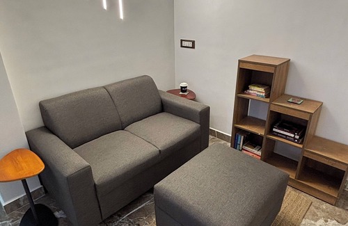 Santacruz West Apartment | Charming 1-bedroom apartment with WiFi, AC in Bandra Mumbai
