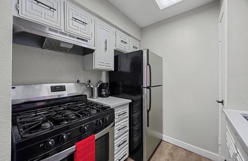 Brentwood Apartment | Charming 1-bedroom apartment in fabulous Austin - The Red Room