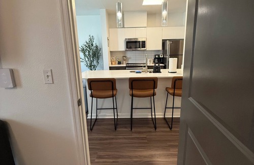 Renton Apartment | Charming 1-bedroom apartment with fitness room and AC in lovely Renton