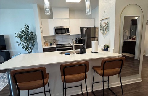 Renton Apartment | Charming 1-bedroom apartment with fitness room and AC in lovely Renton