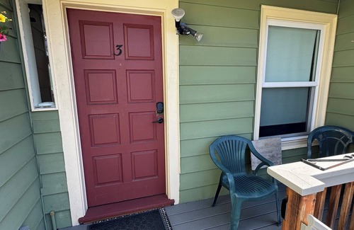 Miller Park Apartment | Charming 1-bedroom apt in Capitol Hill
