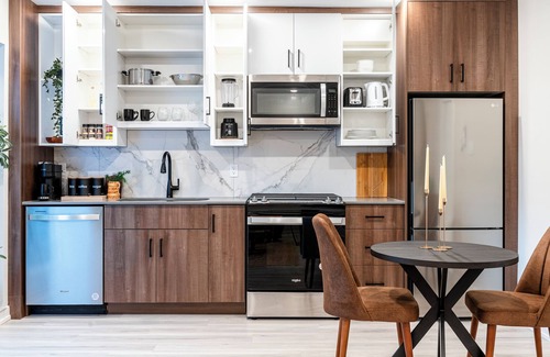Westboro House | Charming 1 bedroom Boho retreat- Close to downtown