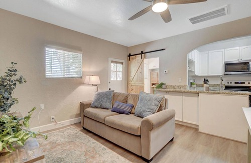 Las Vegas Apartment | Charming 1-bedroom bungalow-longer stays available