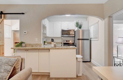 Las Vegas Apartment | Charming 1-bedroom bungalow-longer stays available