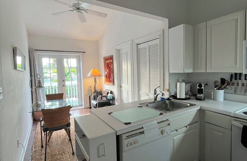 Old Town Condo | Charming 1-bedroom condo in welcoming Key West with AC