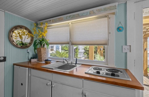 Morehead City Cottage | Charming 1-bedroom cottage in Historic Beaufort - The Conch House A