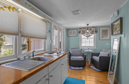 Morehead City Cottage | Charming 1-bedroom cottage in Historic Beaufort - The Conch House A