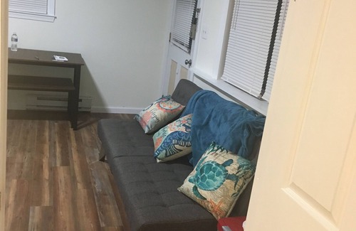 Wildwood Cottage | Charming 1-bedroom cottage in fantastic Wildwood with WiFi, AC