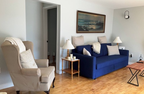 Chelton Cottage | Charming 1-bedroom cottage with WiFi and AC in lovely Chelton