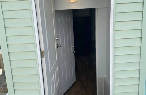 Central Waterford Apartment | Charming 1-bedroom guest suite in house in delightful Waterford