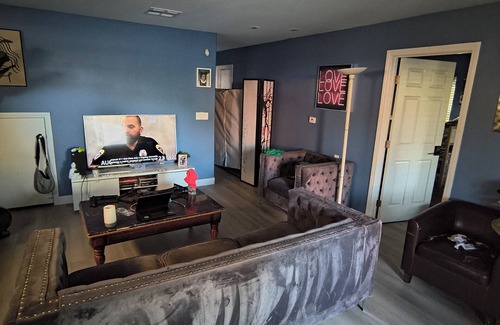 Spring Valley House | Charming 1-bedroom house with WiFi and AC in wonderful Las Vegas private pool.