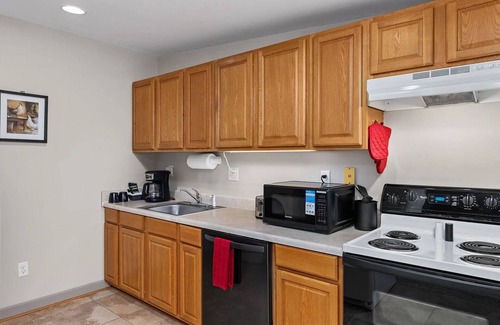Florence House | Charming 1-bedroom house in fabulous Florence Alabama