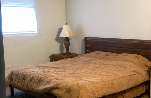 Conroe House | Charming 1-bedroom house in fantastic Conroe with AC