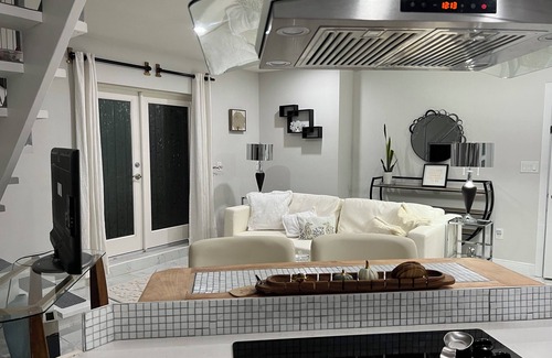 Westchase Villa | Charming 1-bedroom Loft/Villa in wonderful Equestrian Community