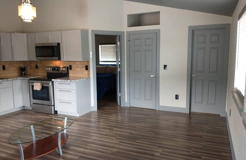 Castle Rock House | Charming 1-bedroom unit built above our house in fabulous Castle Rock with AC