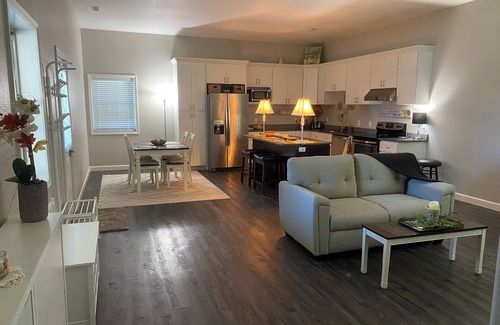 Osage Beach House | Charming 1-bedroom house with WiFi in wonderful Osage Beach